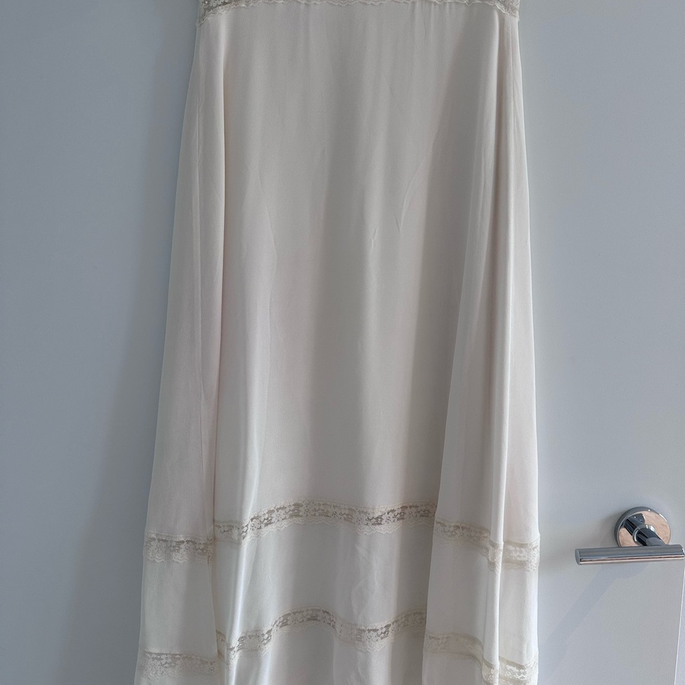 Reformation Woodson Dress - Picture 15 of 16